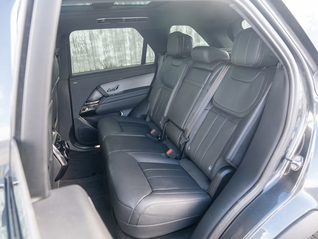 Certified 2024 Land Rover Range Rover Sport SE image 35