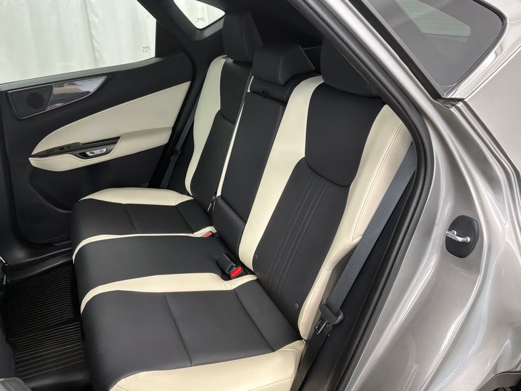 Used 2024 Lexus NX 350h AWD image 29