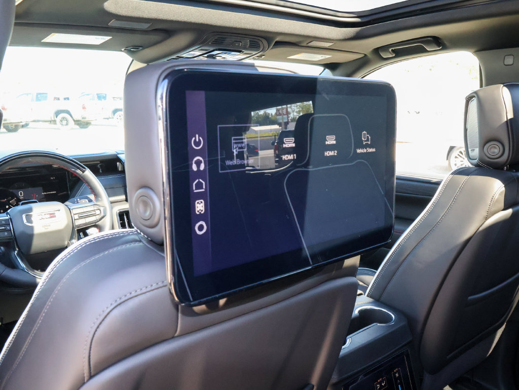 New 2026 GMC Yukon AT4 Ultimate AWD/4WD image 16
