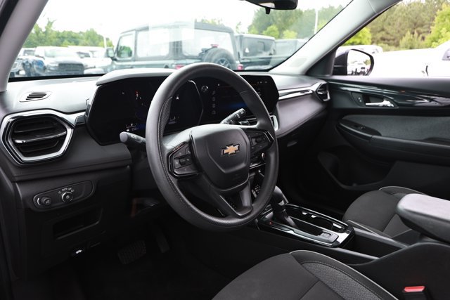 Used 2024 Chevrolet TrailBlazer LT FWD image 20