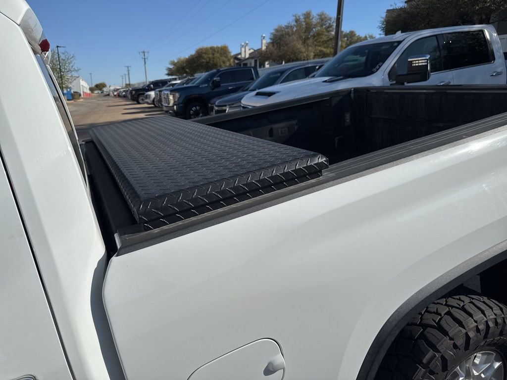 Used 2024 Chevrolet Silverado 2500 LTZ w/ LTZ Texas Edition image 11