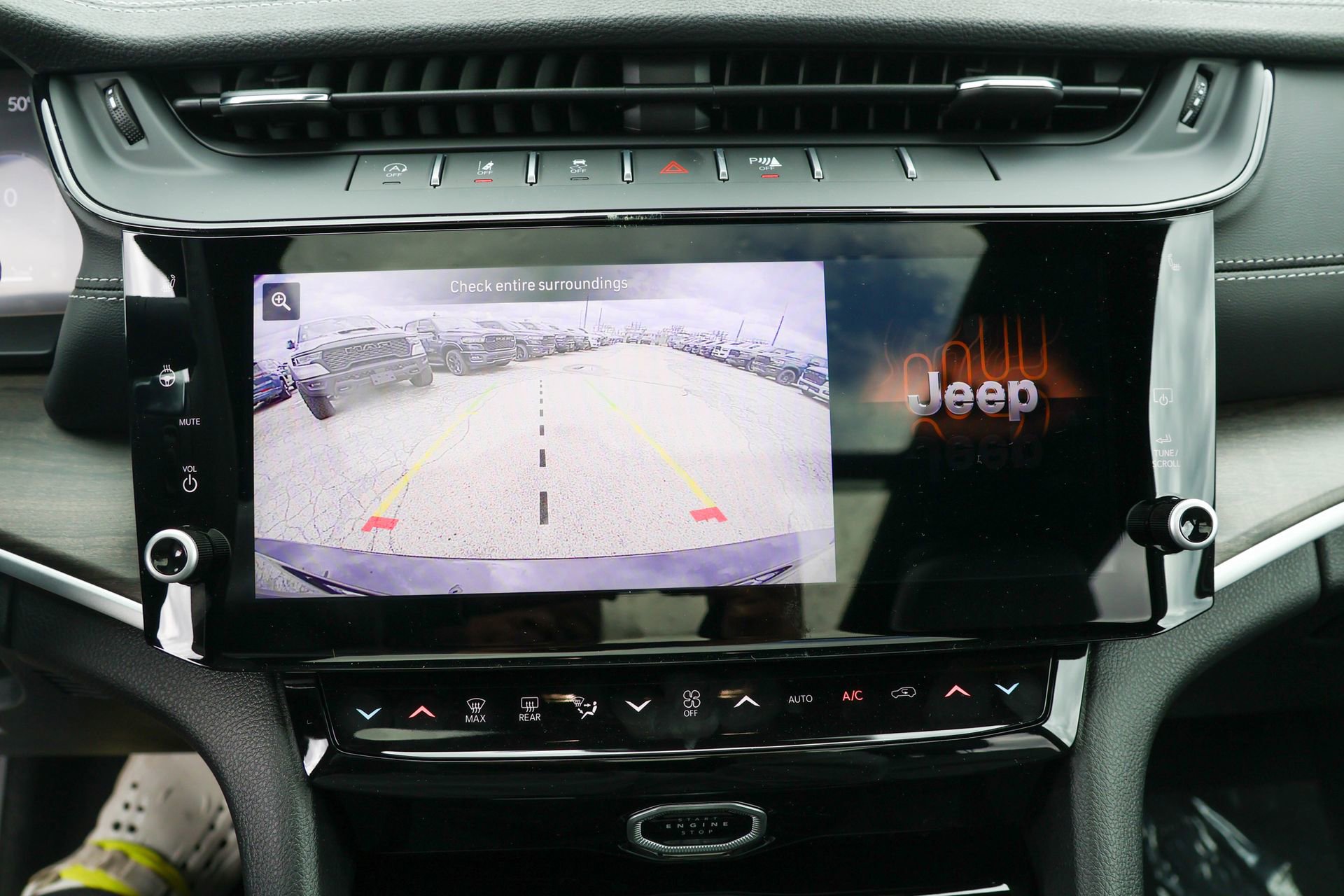 New 2026 Jeep Grand Cherokee L Limited AWD/4WD image 22