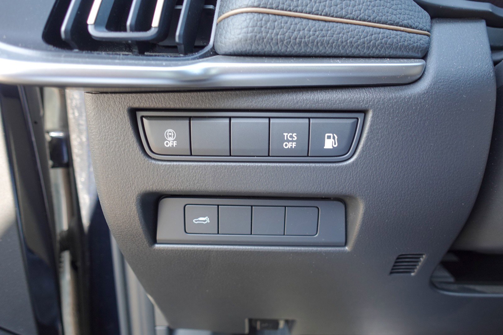 Certified 2024 MAZDA CX-90 Plug-In Hybrid w/ Preferred image 12