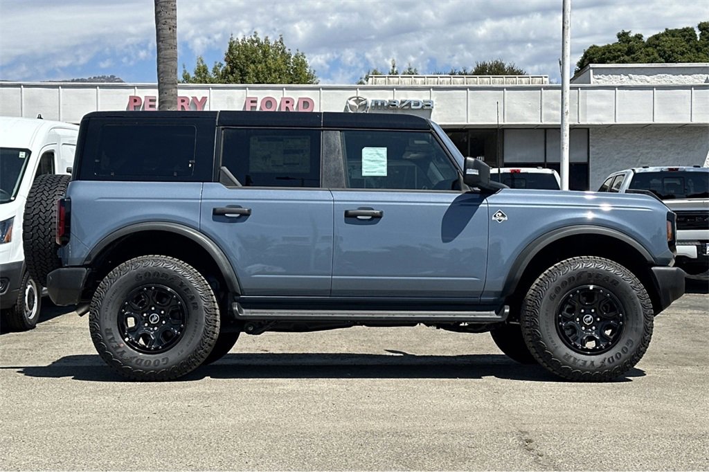 New 2025 Ford Bronco Outer Banks w/ Sasquatch Package image 3