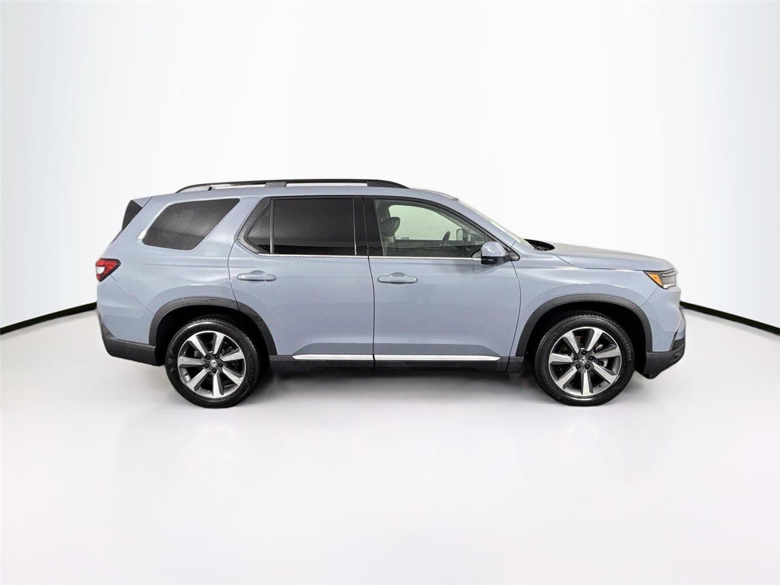 Used 2024 Honda Pilot Elite image 11