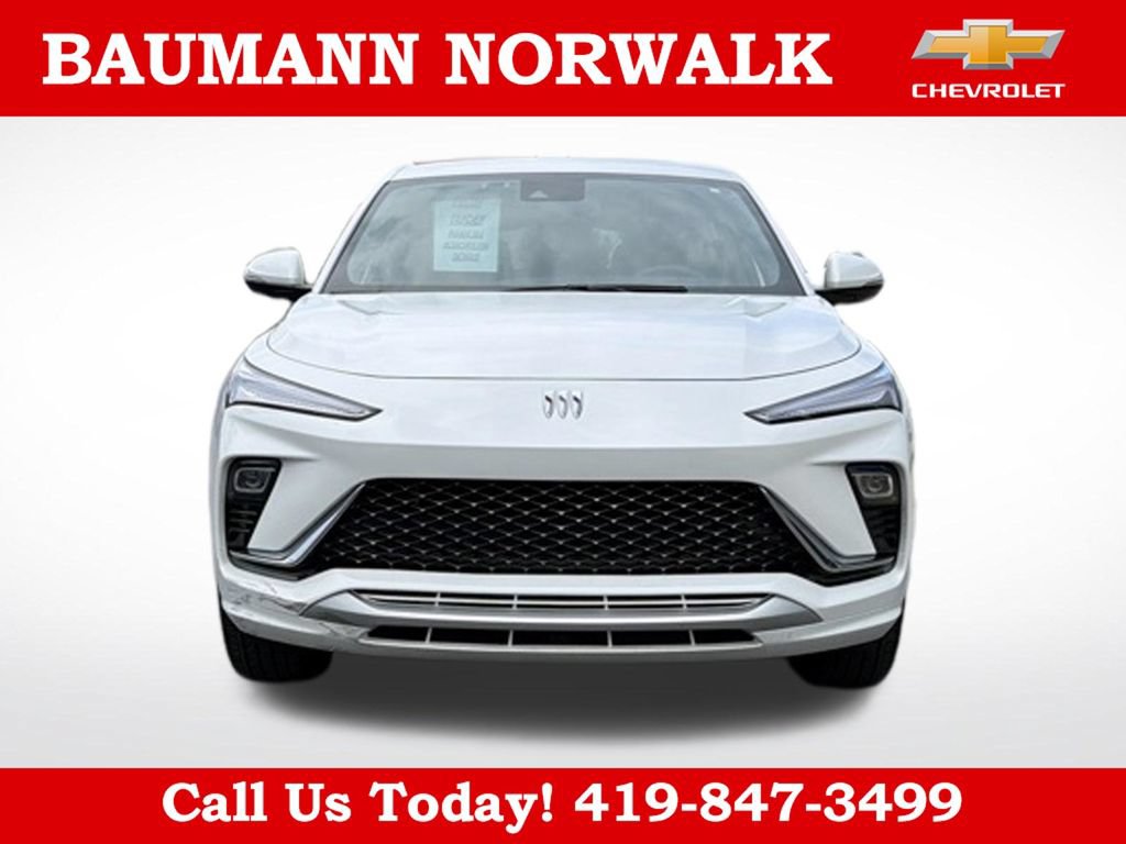 Used 2024 Buick Envista Avenir FWD image 2