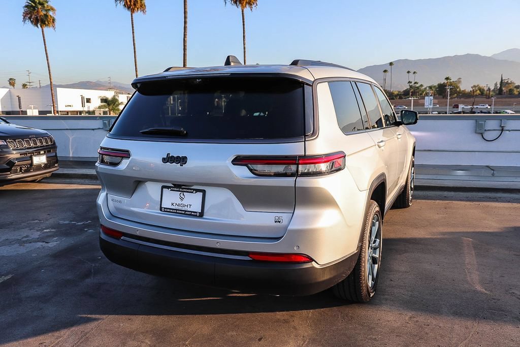 New 2026 Jeep Grand Cherokee L Limited AWD/4WD image 9