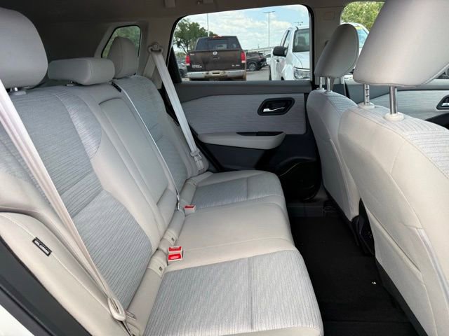 Used 2023 Nissan Rogue SV FWD image 19