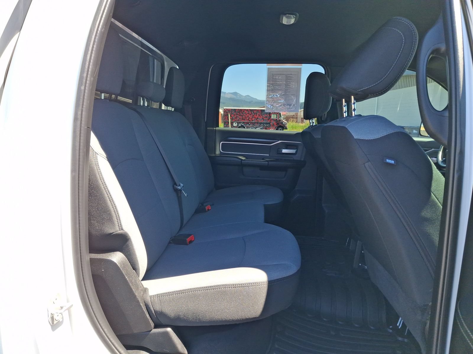 Certified 2022 RAM 3500 Big Horn w/ Snow Chief Group AWD/4WD image 22