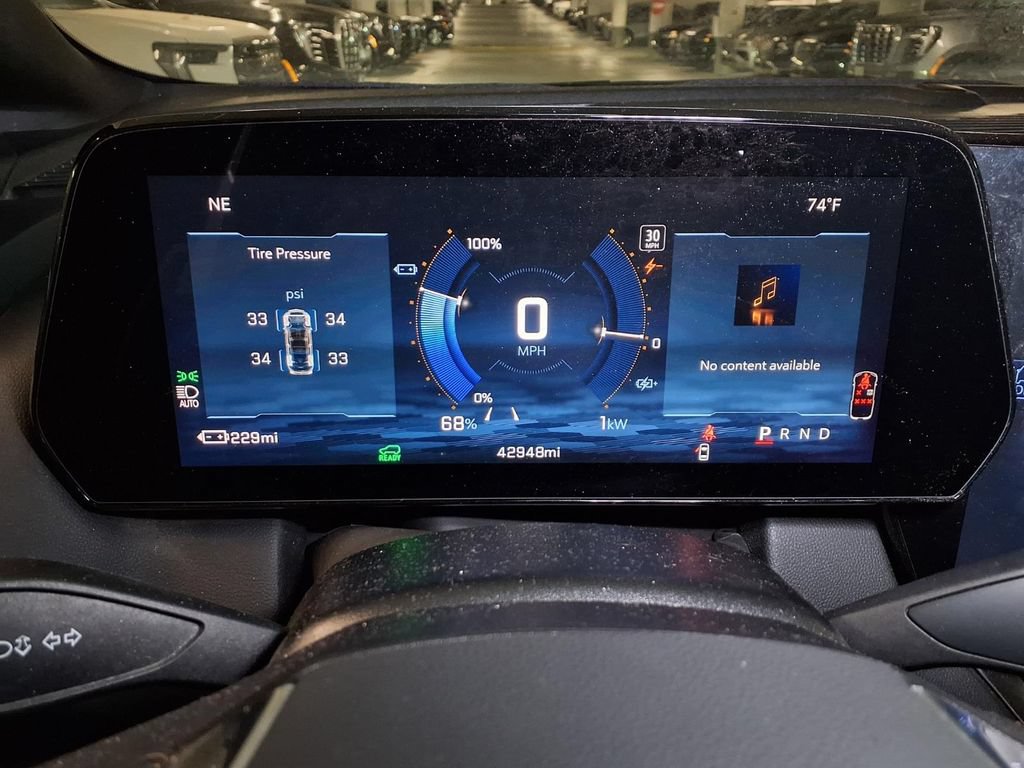 Used 2024 Chevrolet Equinox EV LT w/ LPO, Blackout Package FWD image 11