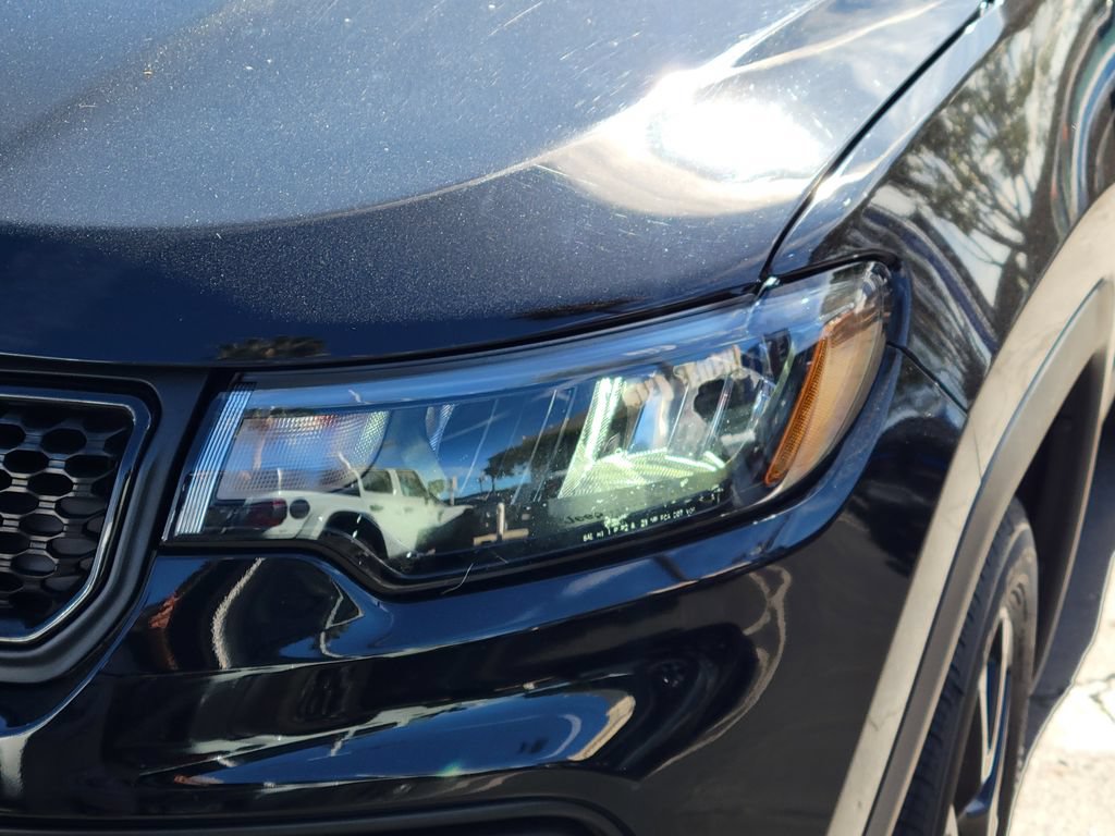 Used 2023 Jeep Compass Latitude AWD/4WD image 23