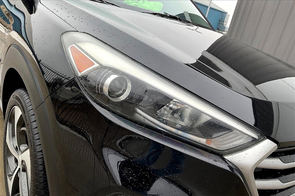 Used 2017 Hyundai Tucson Sport image 27