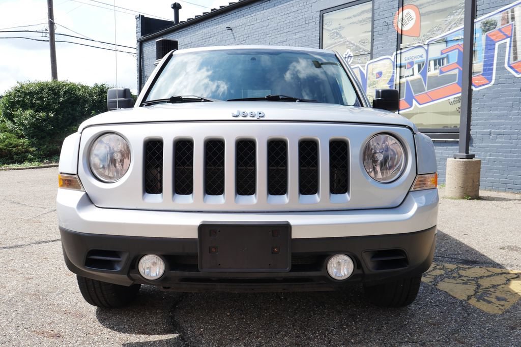 Used 2011 Jeep Patriot Sport FWD image 2