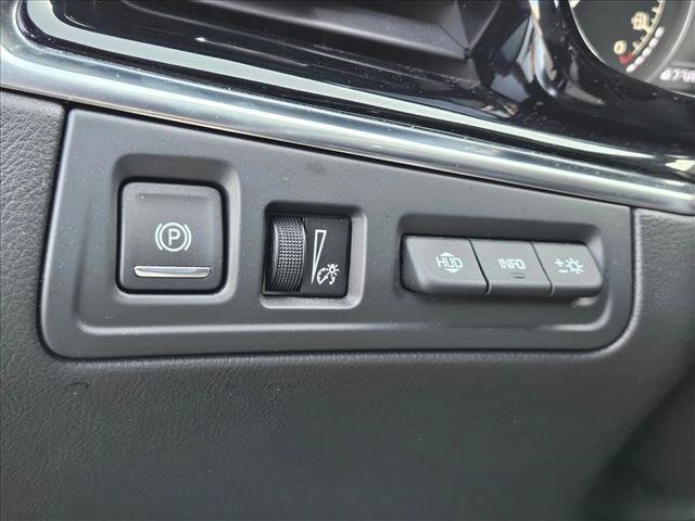 Used 2024 Cadillac XT6 Sport w/ Technology Package AWD/4WD image 25