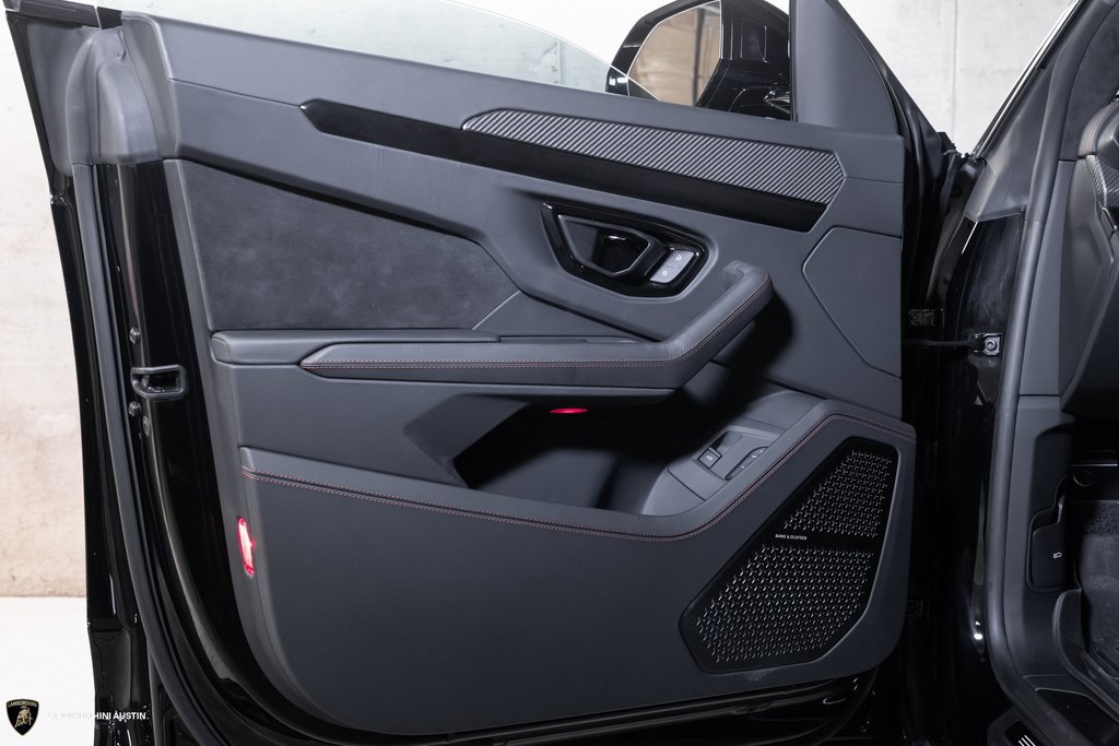 Used 2024 Lamborghini Urus S image 21
