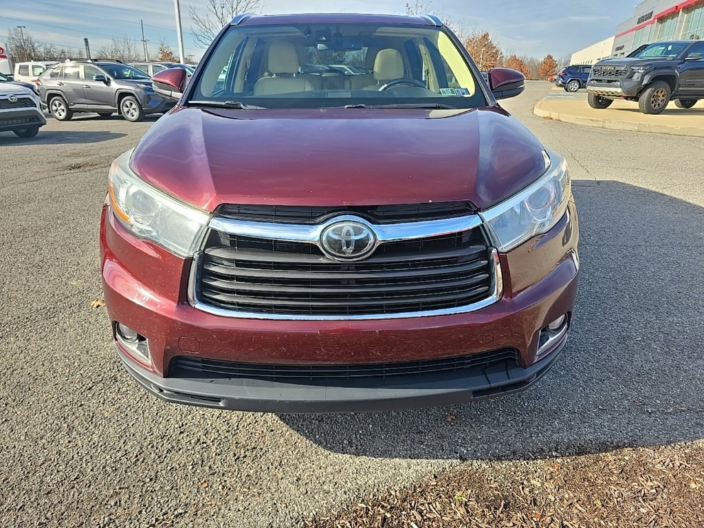 Used 2016 Toyota Highlander Limited Platinum image 2
