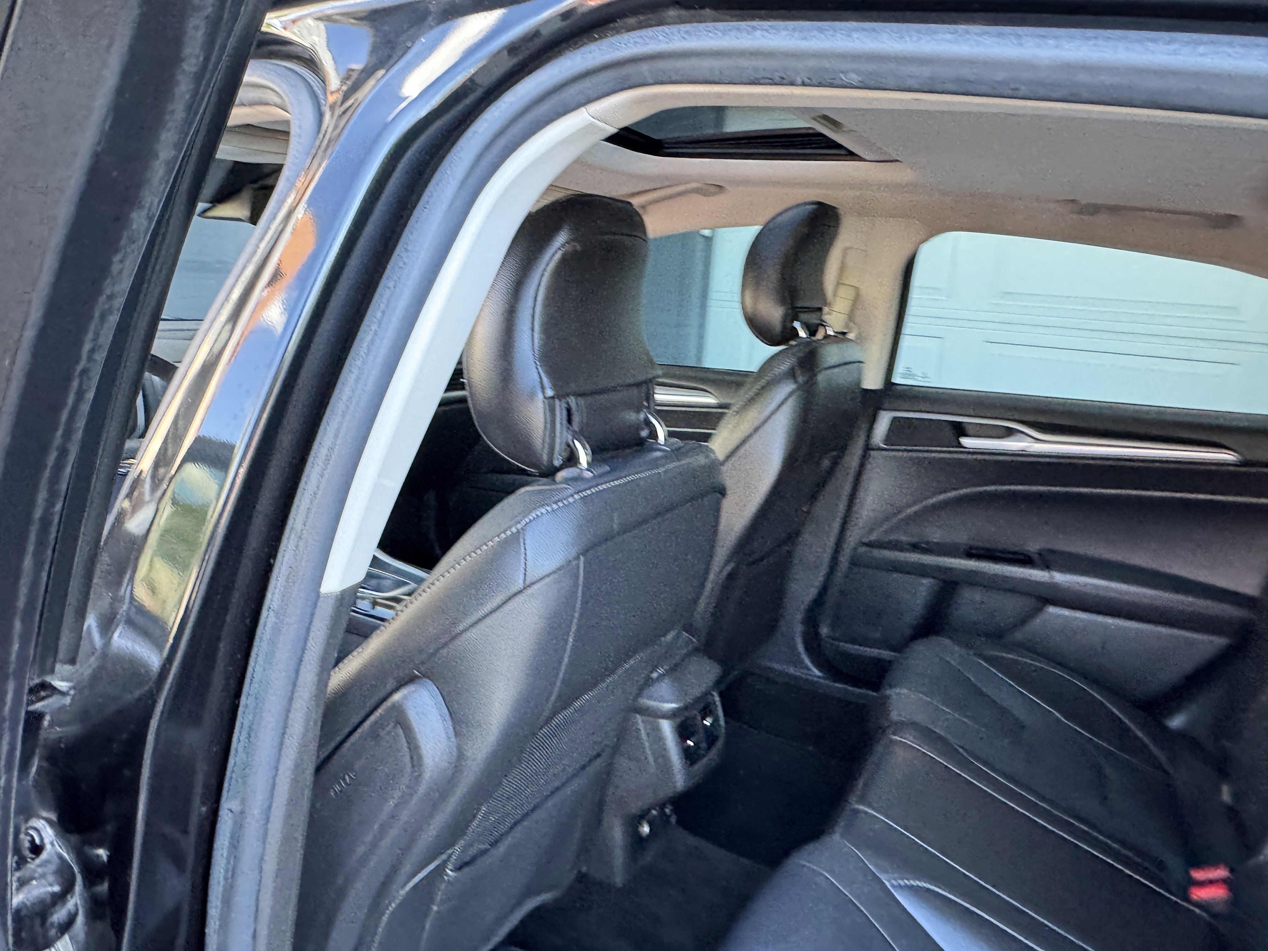 Used 2014 Ford Fusion Titanium AWD/4WD image 25