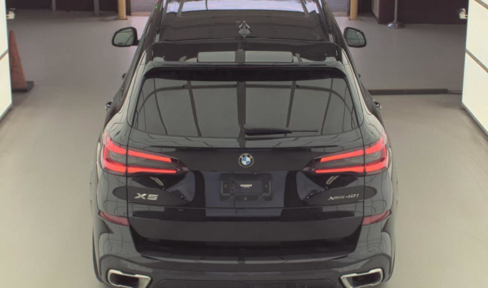 Used 2022 BMW X5 xDrive40i w/ Premium Enhanced Package AWD/4WD image 20