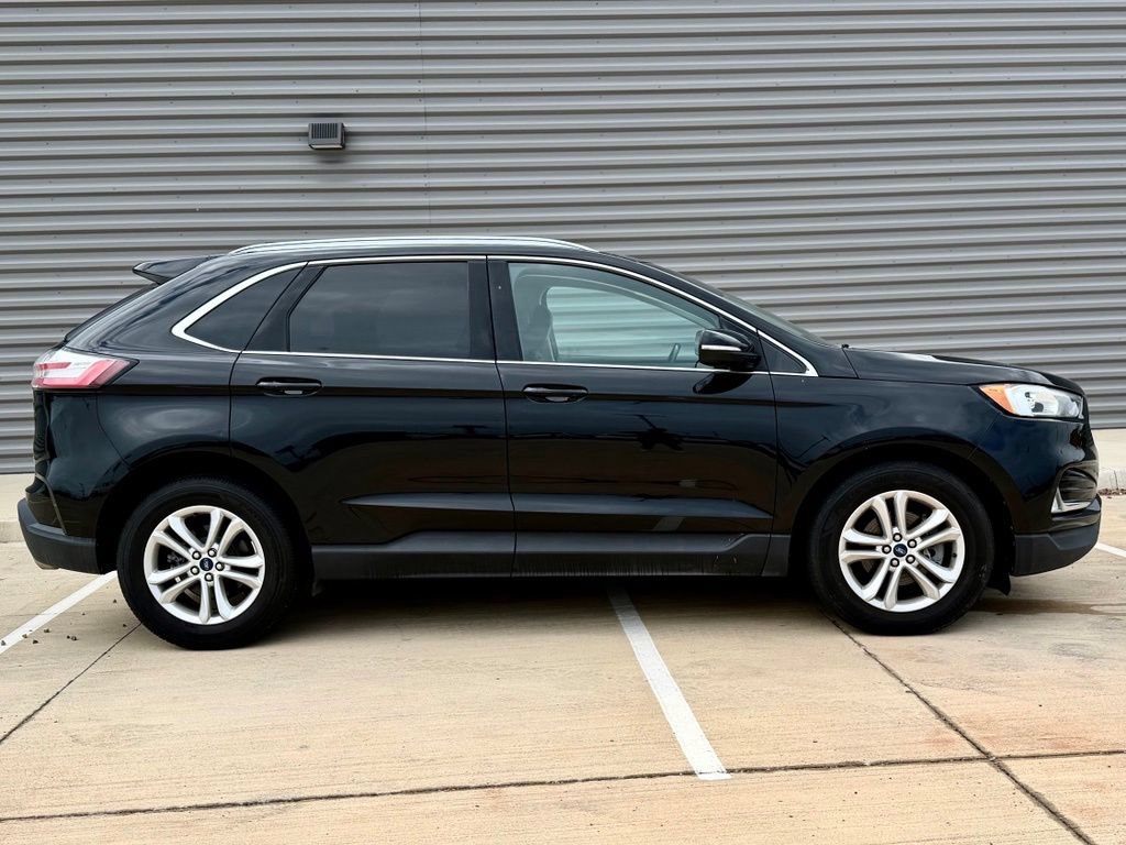 Used 2020 Ford Edge SEL FWD image 2