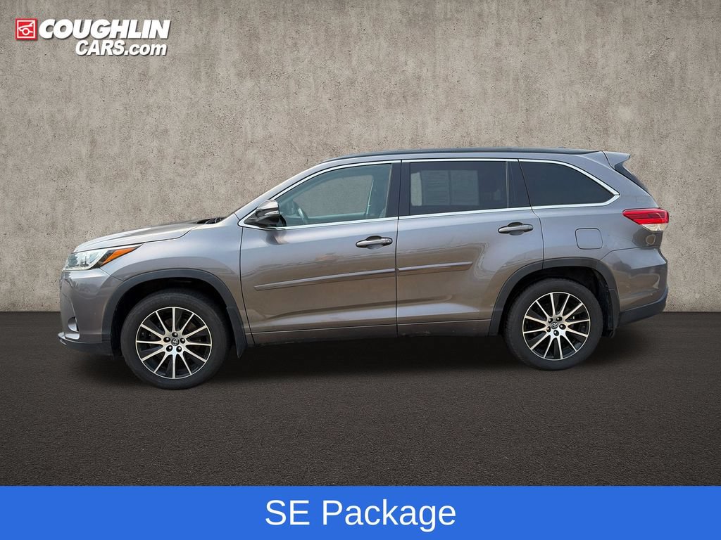 Used 2018 Toyota Highlander SE AWD/4WD image 5