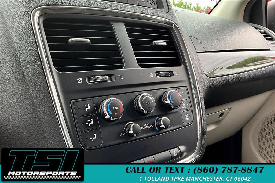 Used 2012 Dodge Grand Caravan SE image 33