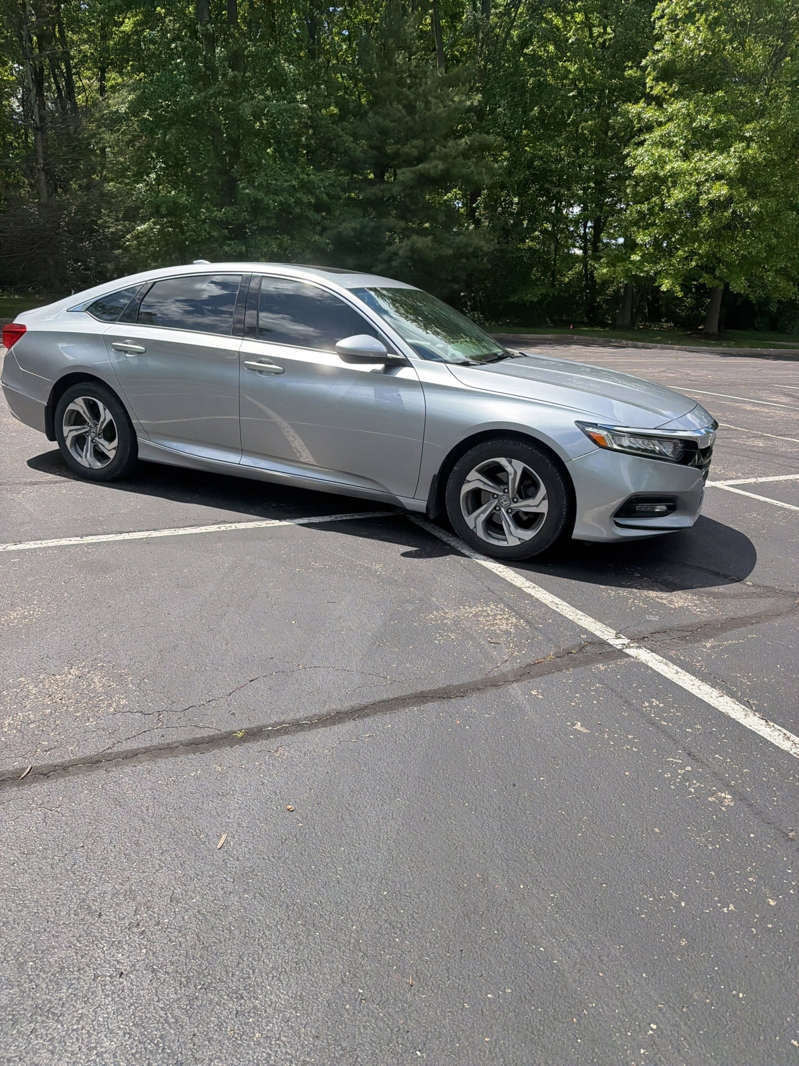 Used 2019 Honda Accord EX image 8