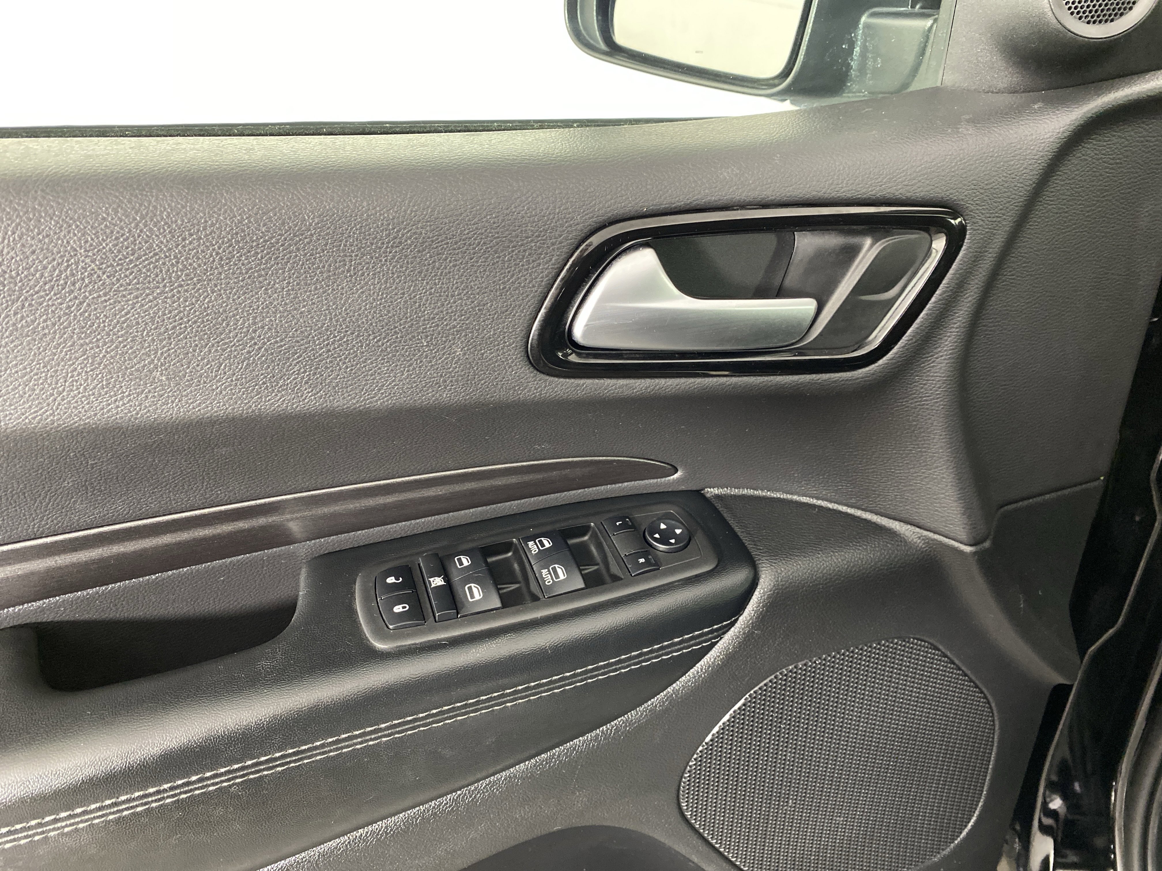 Used 2023 Dodge Durango SXT w/ Quick Order Package 2BK image 15