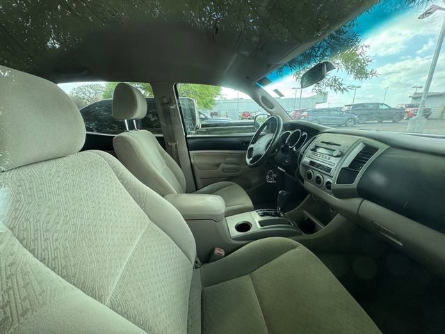 Used 2008 Toyota Tacoma PreRunner image 3