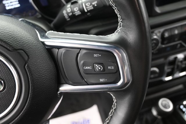 Used 2023 Jeep Wrangler Unlimited Sahara w/ Cold Weather Group AWD/4WD image 31