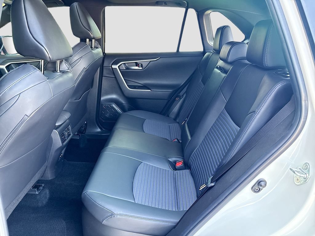 Used 2022 Toyota RAV4 XSE AWD/4WD image 21