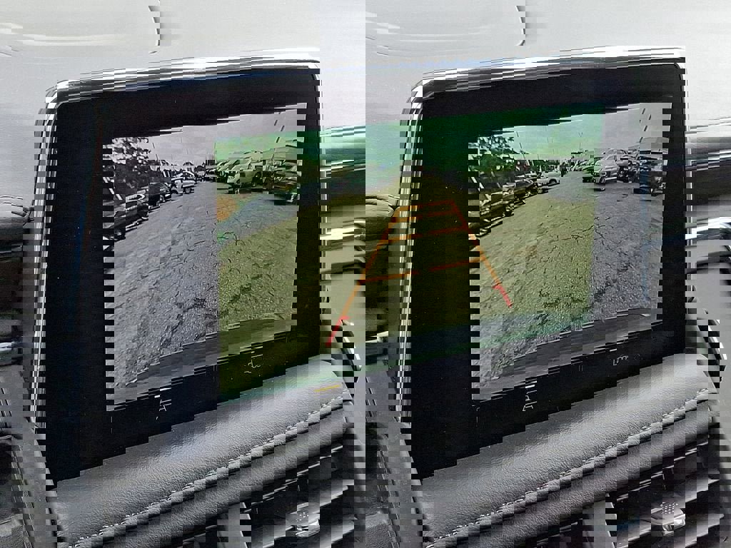 Certified 2024 Chevrolet Suburban LT AWD/4WD image 18