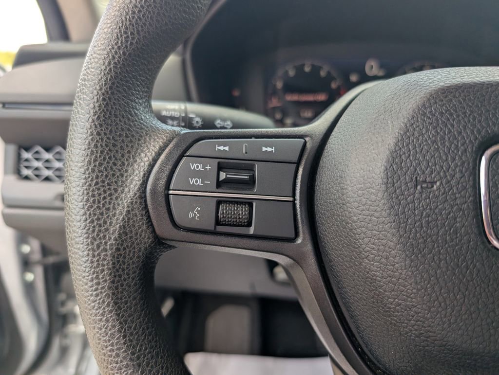 Used 2024 Honda Accord EX image 22