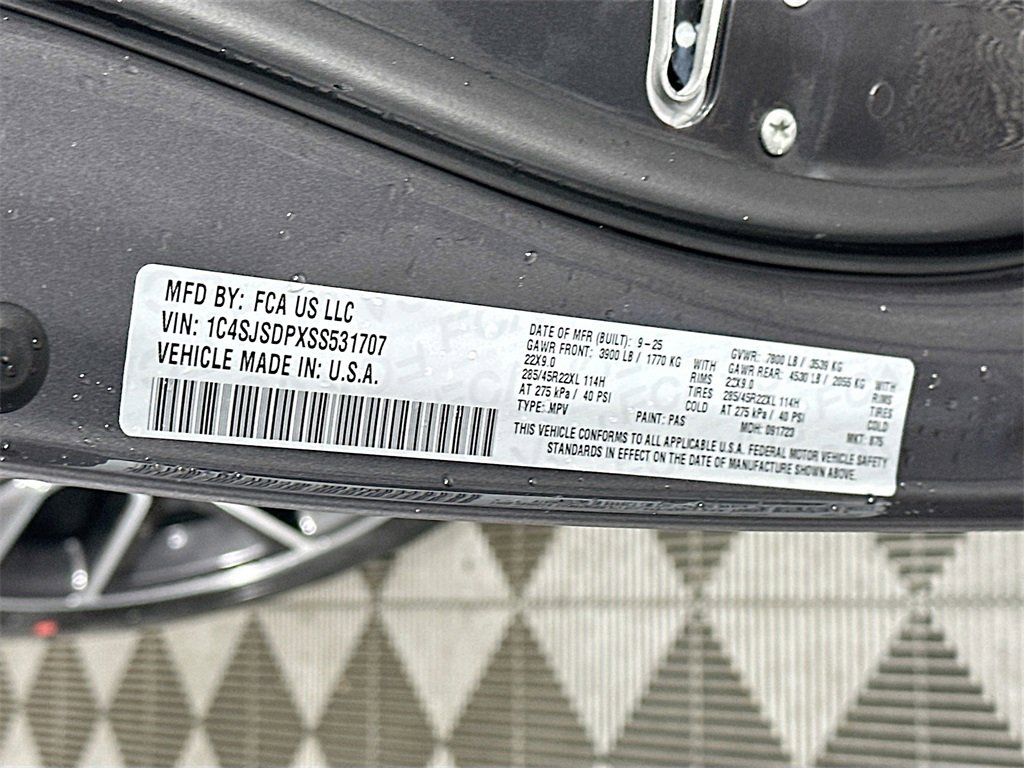 New 2025 Jeep Wagoneer L Series III image 19