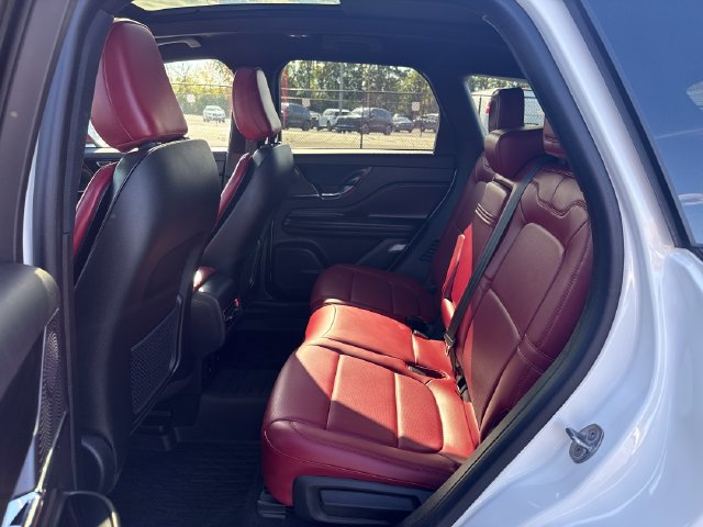 Certified 2024 Lincoln Corsair Reserve w/ Equipment Group 201A AWD/4WD image 28