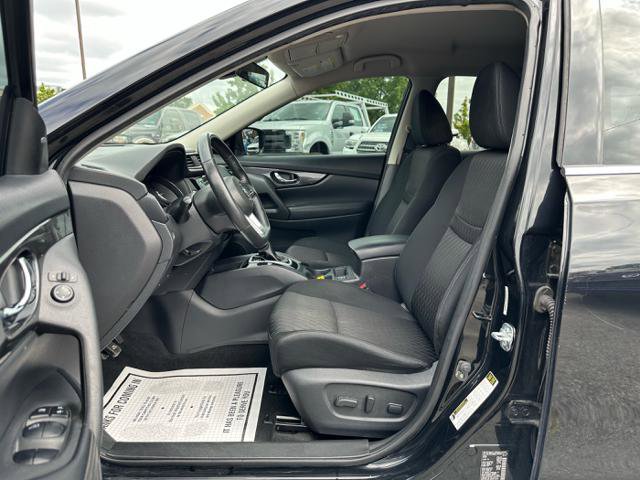 Used 2019 Nissan Rogue SV image 10