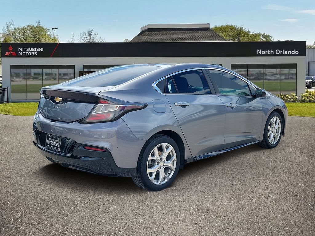 Used 2018 Chevrolet Volt Premier w/ Driver Confidence Package FWD image 3