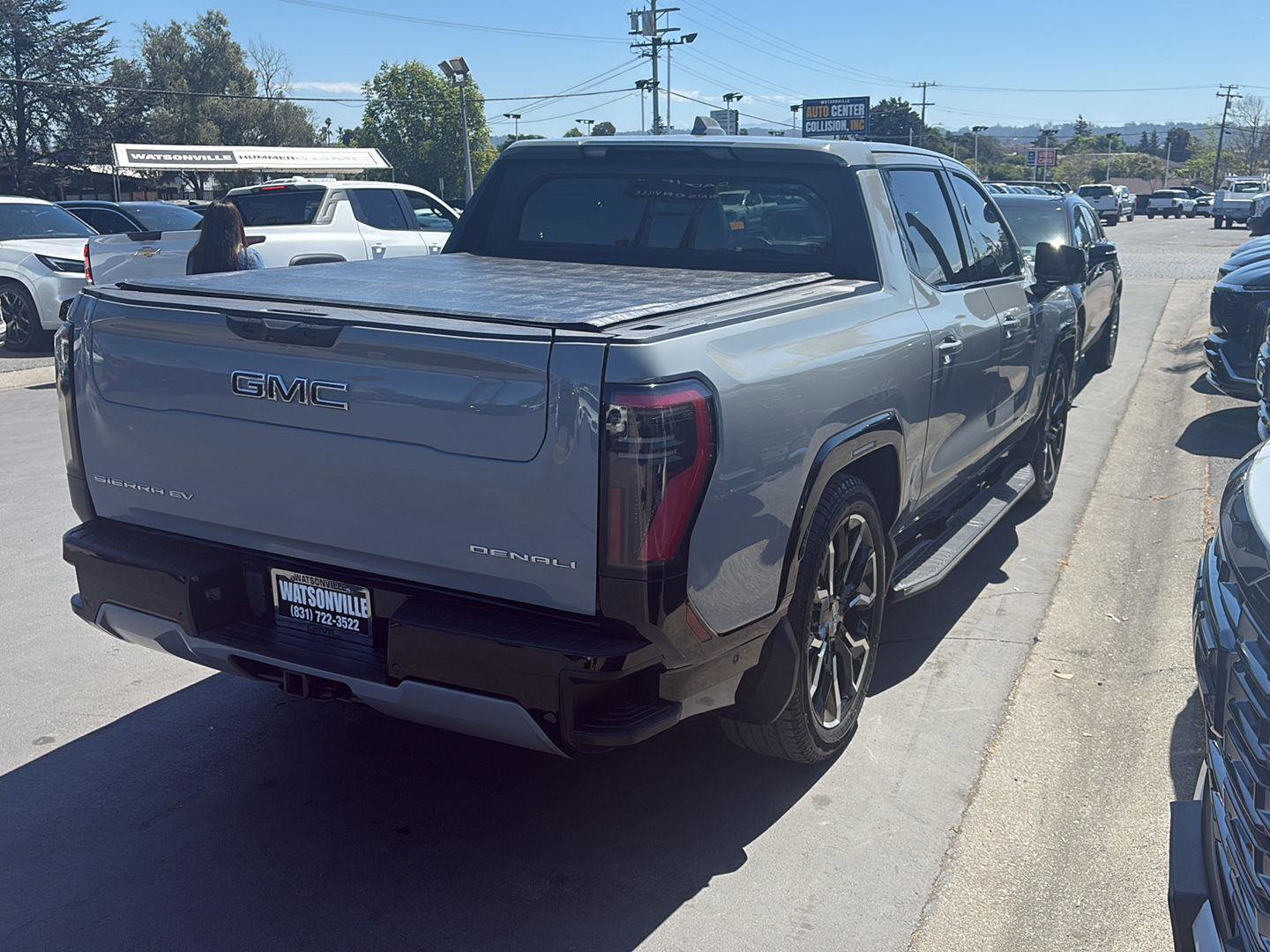 Used 2024 GMC Sierra EV Denali AWD/4WD image 5