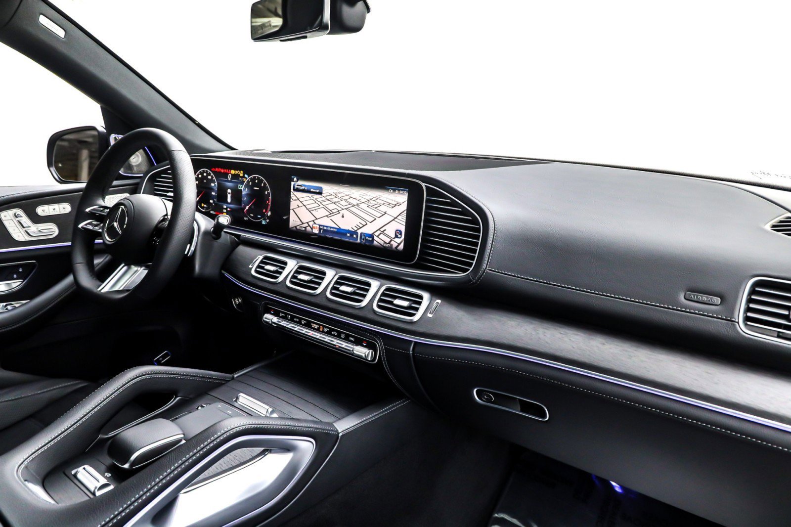 New 2026 Mercedes-Benz GLS 580 4MATIC image 5