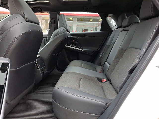 Used 2024 Toyota bZ4X XLE w/ Weather Package image 10