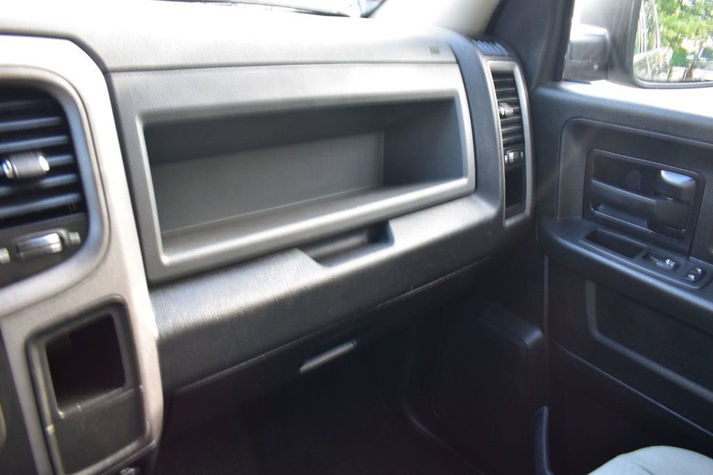 Used 2018 RAM 1500 Express image 40