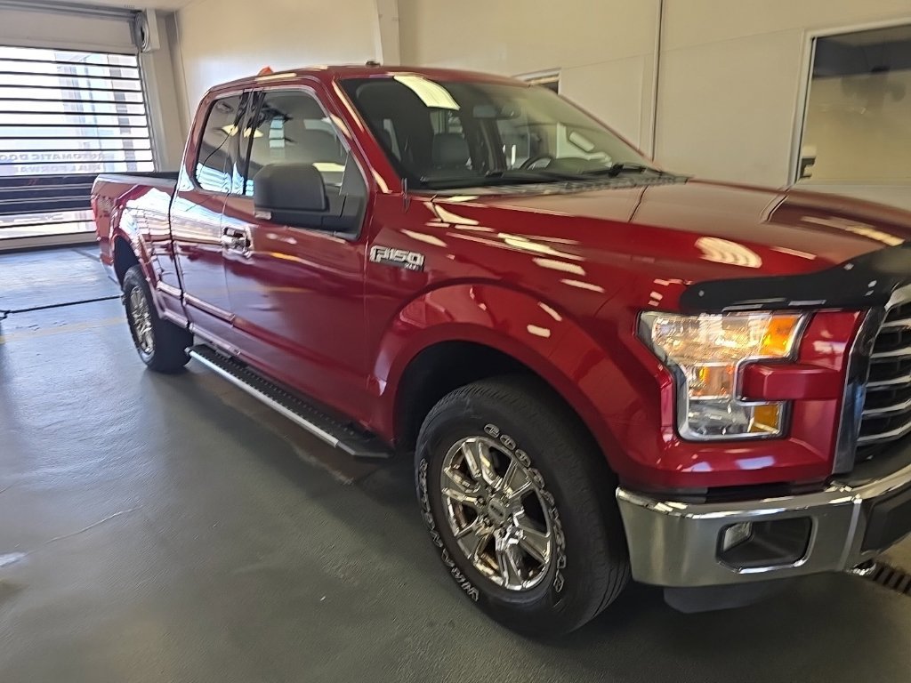 Used 2015 Ford F150 XLT w/ Equipment Group 302A Luxury AWD/4WD image 1