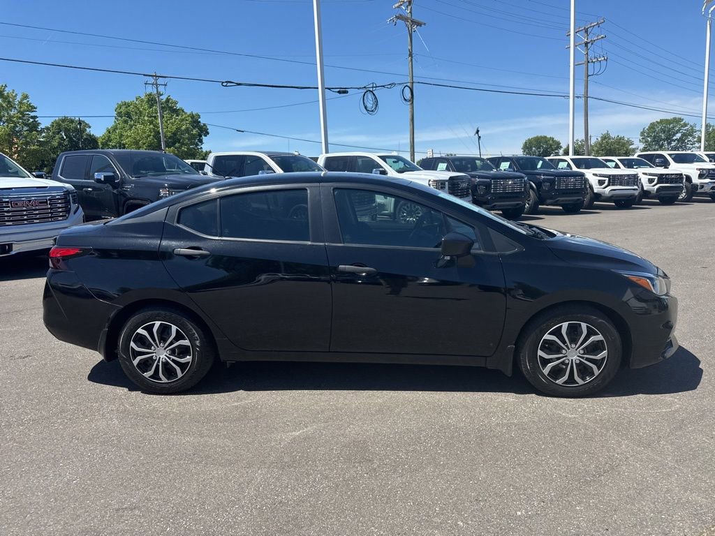 Used 2020 Nissan Versa S FWD image 6