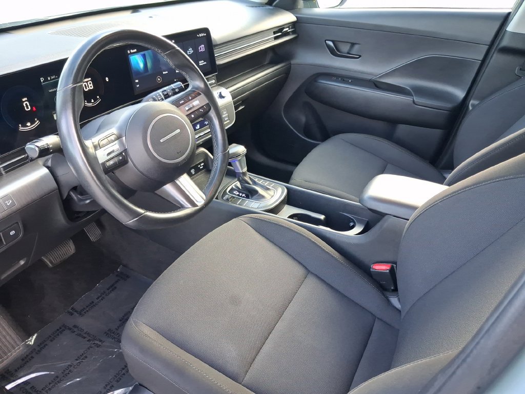 Used 2025 Hyundai Kona SEL FWD image 17