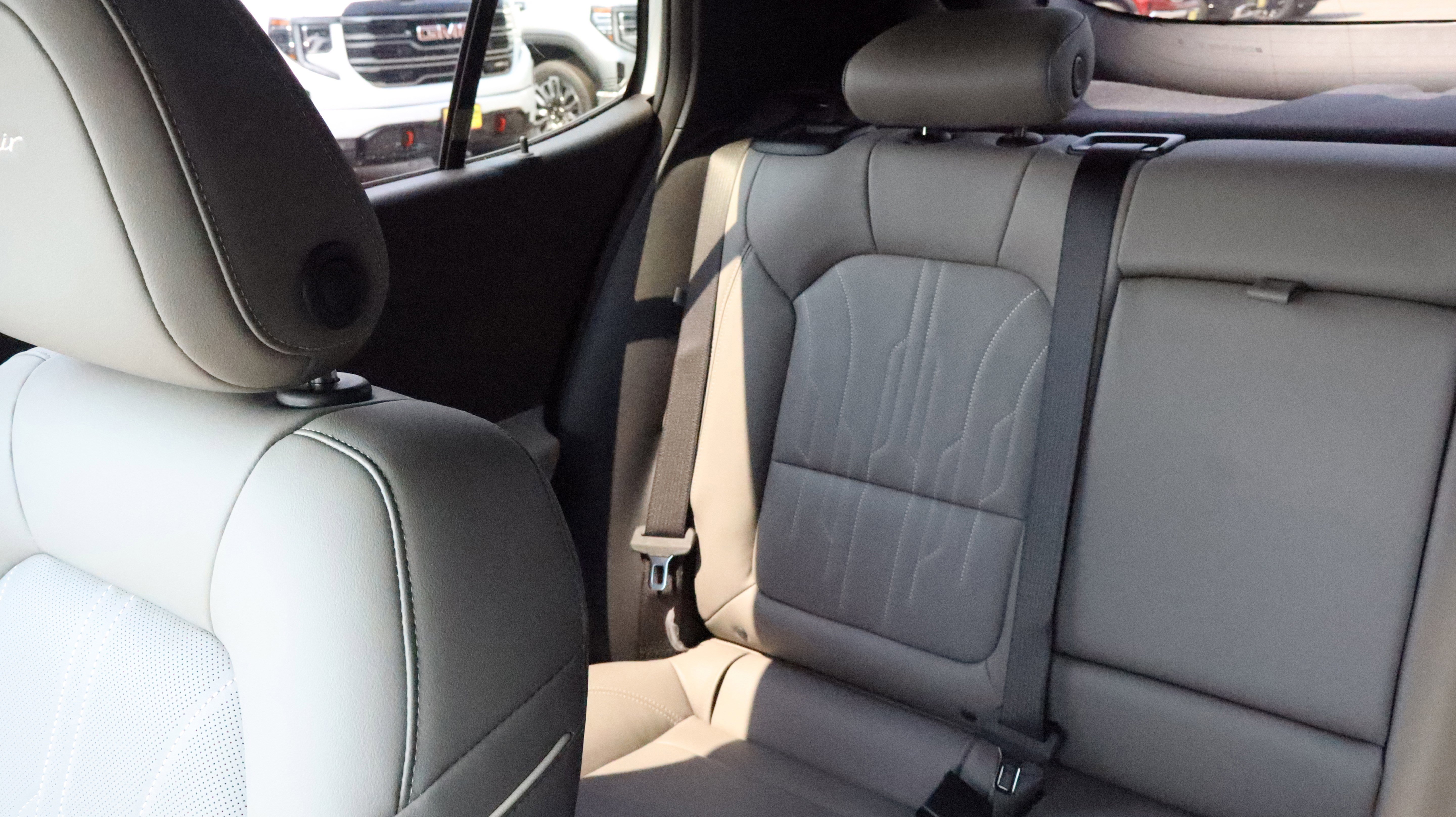 New 2025 Buick Envista Avenir image 13