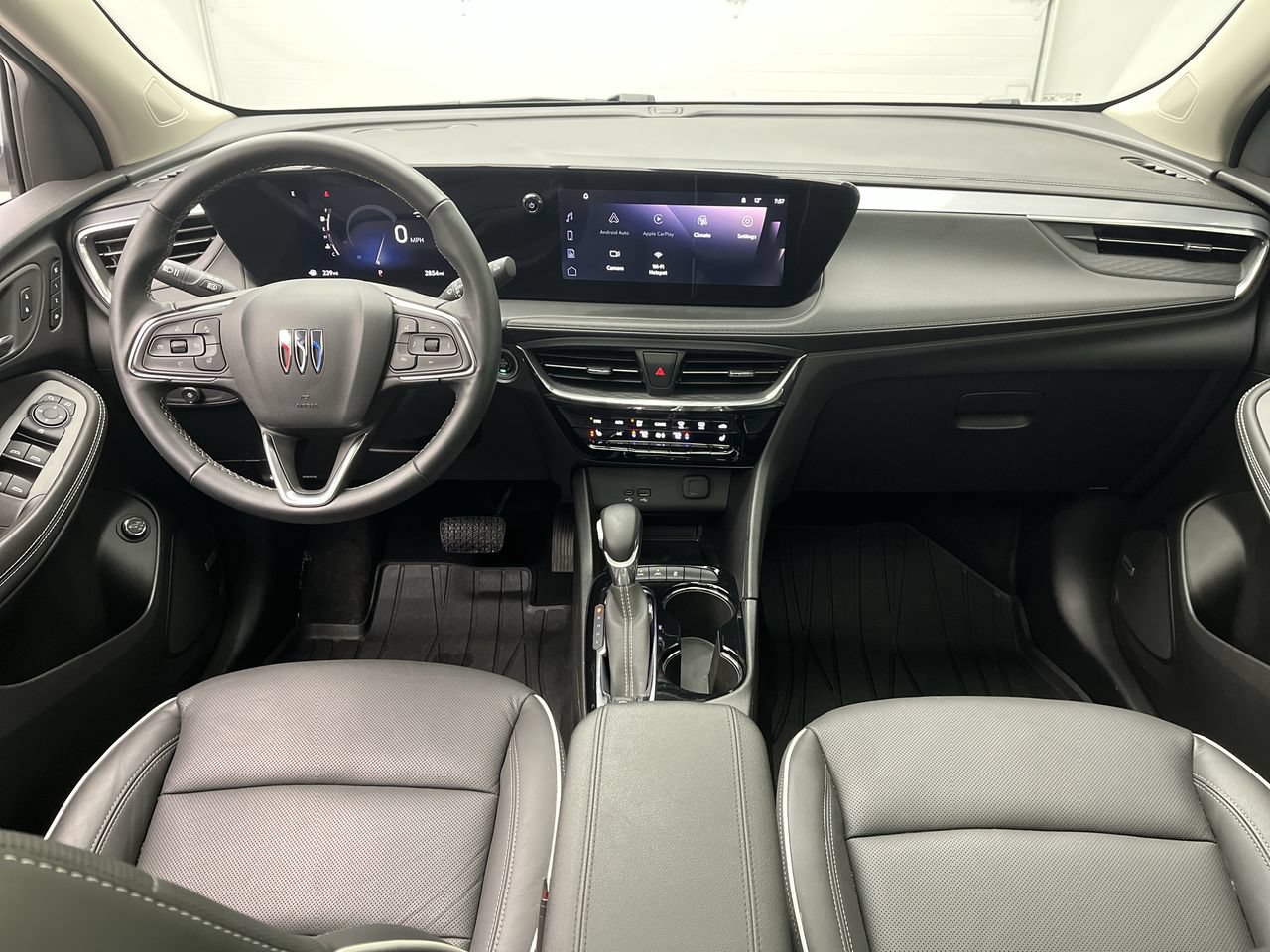 Used 2026 Buick Encore GX Avenir w/ Avenir Technology Package AWD/4WD image 4