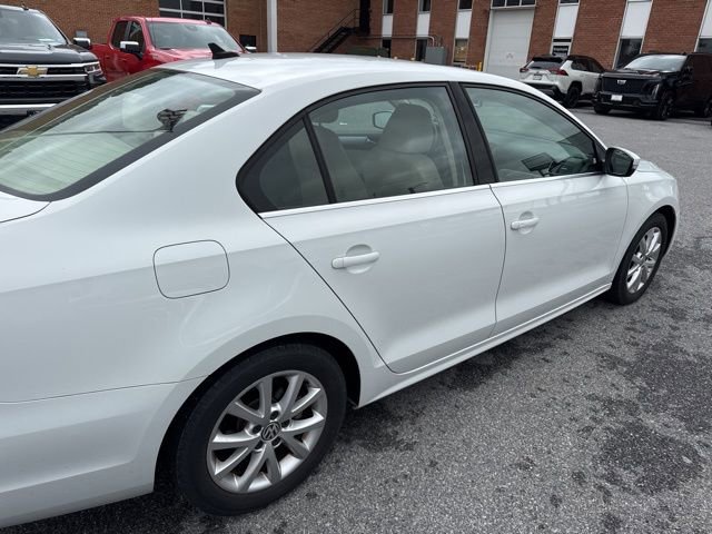 Used 2014 Volkswagen Jetta SE FWD image 3