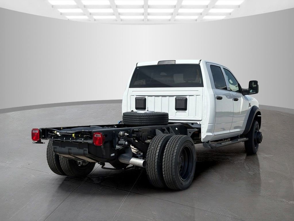 New 2026 RAM 5500 Tradesman AWD/4WD image 3