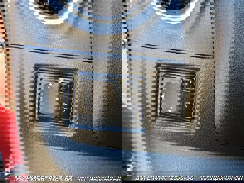 Used 2015 Nissan Versa Note SV image 23