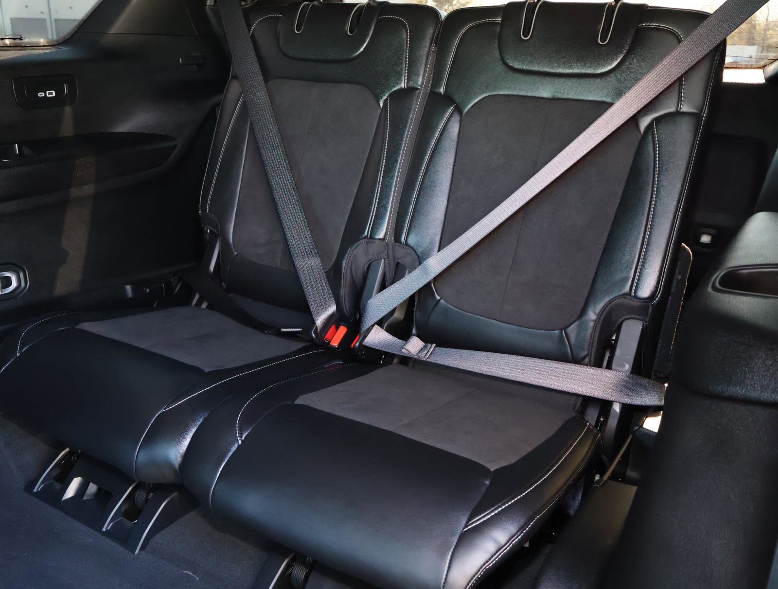 Used 2025 Jeep Grand Cherokee L Altitude image 24