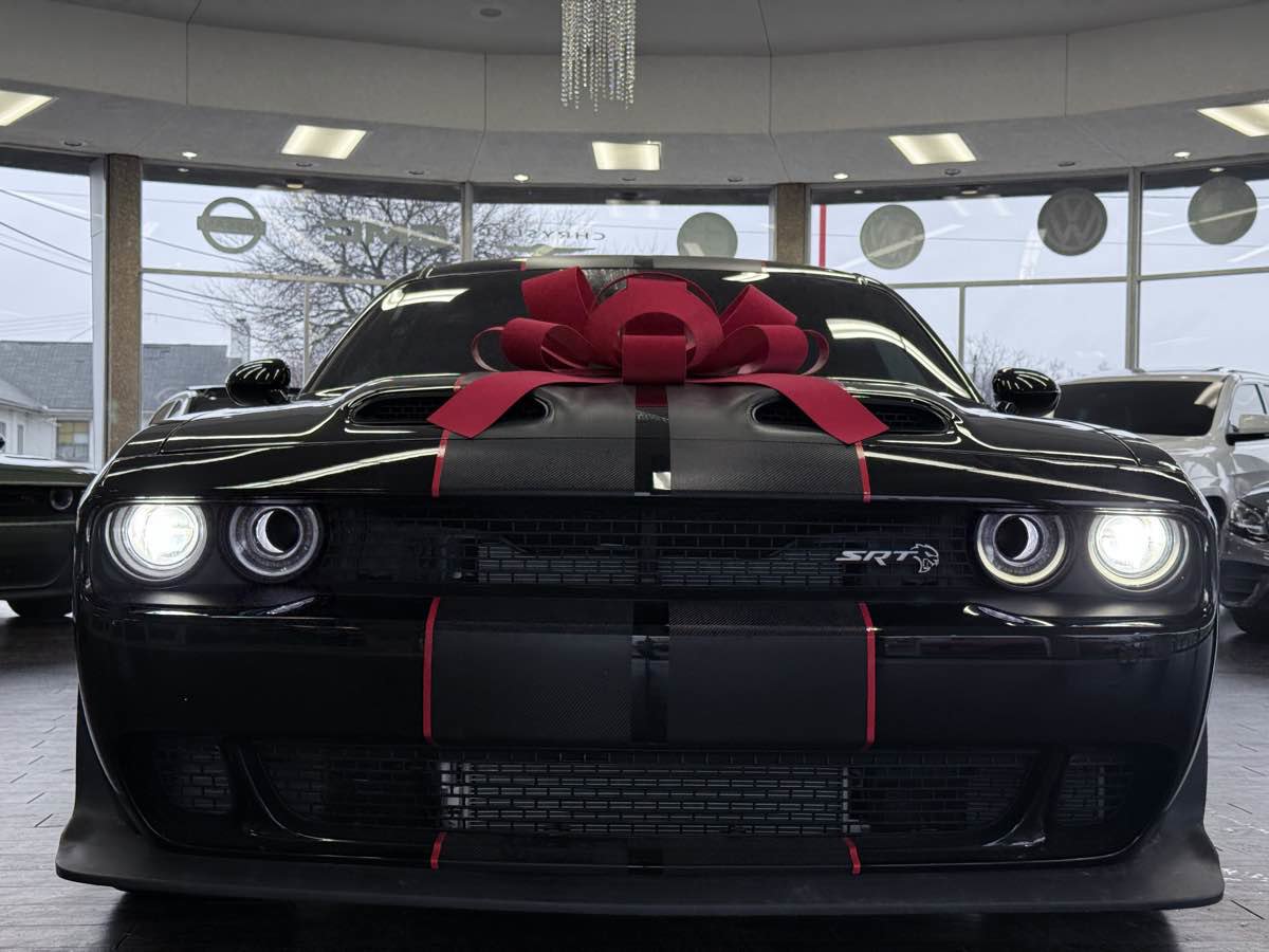 Used 2023 Dodge Challenger SRT Hellcat RWD image 5